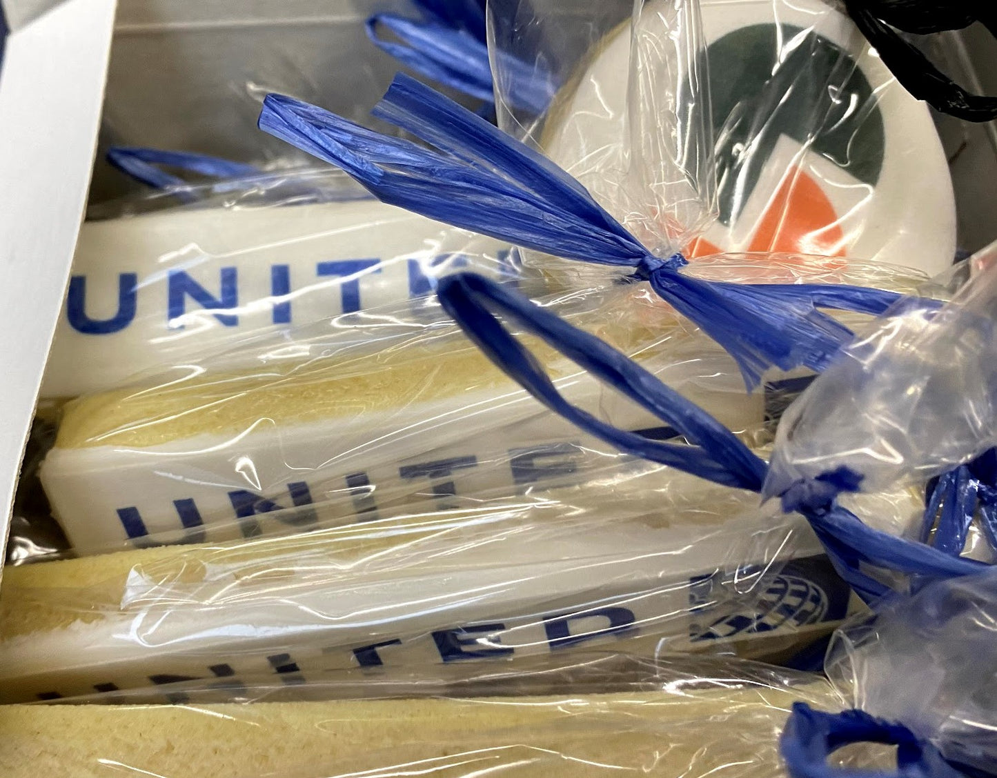 Seismic's Chicago regional office sent logo cookies to United Airlines headquarters in Chicago.